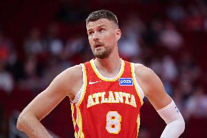 獨(dú)角獸！波爾津吉斯出戰(zhàn)27分鐘 14中8砍下23分13板2助1帽