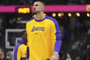 尼克斯官方：球隊(duì)裁掉亞歷克斯-萊恩&馬特-瑞安&加里森-馬修斯