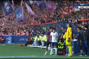 真神了！南通第90分鐘換門將，蔡天龍?zhí)嫜a登場點球大戰(zhàn)連撲兩點！