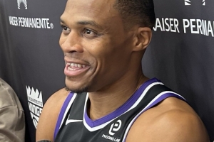 是什么激勵(lì)自己繼續(xù)征戰(zhàn)？威少：打球過(guò)程中獲得的純粹的樂(lè)趣