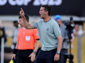 齊沃：不該浪費精力和對方教練爭吵，我們因此失去了清醒和冷靜