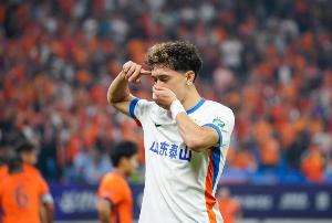 李小恒：韓鵬高強度訓(xùn)練幫我提升狀態(tài)，會盡快提升普通話水平