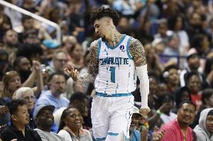 這賽季要蛻變？三球25中13&三分12中5狂攬38分13板13助！