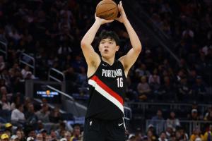 第一記三分還沒來！楊瀚森三分線外被大范圍放空 空位彈框而出