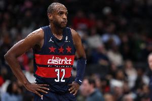 佛伯樂給我嚴查！奇才剩6秒直接長傳前場 完成失誤自殺！