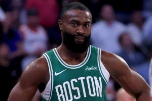 記者：凱爾特人新賽季的三大目標(biāo) 拼籃板、造失誤、全力提速