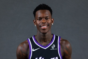 打得挺無私！施羅德半場3中0但送出7次助攻 另有2次搶斷