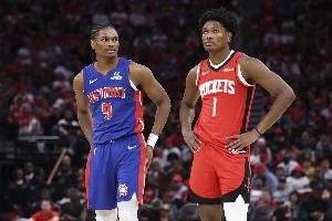 哪天換下衣服？賽季至今阿門&奧薩爾場均搶斷&場均出手?jǐn)?shù)完全一致