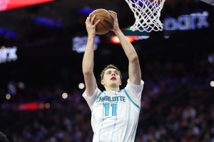 高效！黃蜂新秀卡爾克布倫納本賽季出場5次得到55分&僅投丟3球