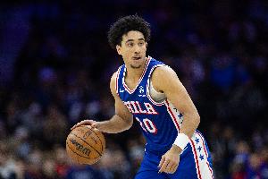 Scotto：76人已經(jīng)執(zhí)行麥凱恩26-27賽季價(jià)值442萬的球隊(duì)選項(xiàng)