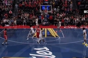 精準制導！哈登弧頂送拋傳 小瓊斯起飛空接暴扣