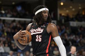 上場就發(fā)揮！羅威空切接球上籃 輕松拿到復(fù)出后賽季首分