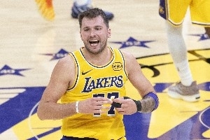 賽季場均35+球員現(xiàn)役僅哈登一人 大帥50+恐無來者 下一個會是誰？