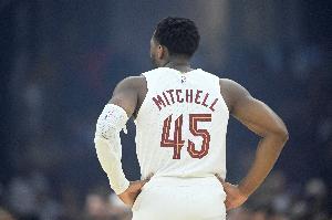 騎士生涯第200場(chǎng)！米切爾：意義非凡是一種榮譽(yù) 希望再打2-300場(chǎng)