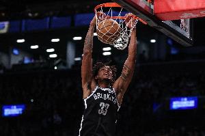 今天是盡力局！克拉克斯頓11中8拿到19分7板5助1斷3帽