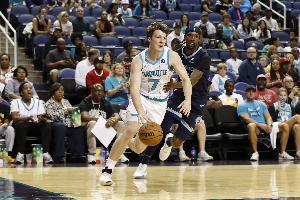 生涯新高！克尼佩爾17中9攻下24分6板5助1斷 正負值+20