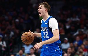 烏度卡：弗拉格技術全面有天賦 他能向獨行俠的老將們學習