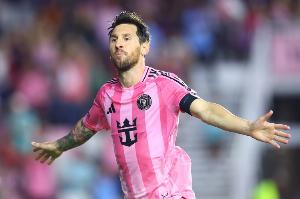 阿迪CEO：我們會(huì)陪梅西直到最后一刻，耐克贊助德國(guó)隊(duì)？我們不慌