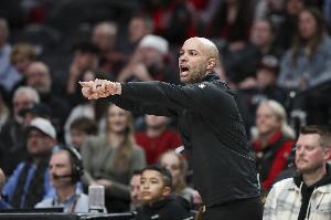 鵜鶘先走一步！??本賽季至今僅?；@網(wǎng)未嘗一勝 0勝7負(fù)聯(lián)盟墊底