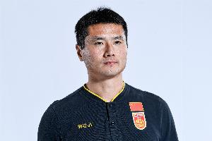 從國安三少到德甲金左腳，國足新少帥邵佳一，是如何“煉成的”？