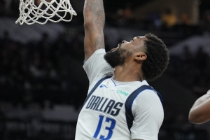 撐不住也要撐！馬紹爾上半場6中5得到17分3板1助2斷 罰球7中6