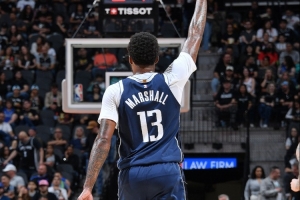 我來當(dāng)家吧！馬紹爾31分鐘14中9砍30分8板2助2斷 罰球11中9