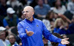 基德談3勝7負(fù)的戰(zhàn)績(jī)：我認(rèn)為這支球隊(duì)會(huì)沒(méi)事的 我們能扭轉(zhuǎn)局面