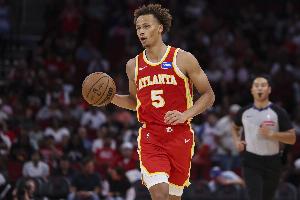 進(jìn)攻得好好打磨！丹尼爾斯送8助3斷1帽 但9中3僅拿6分&出現(xiàn)4失誤