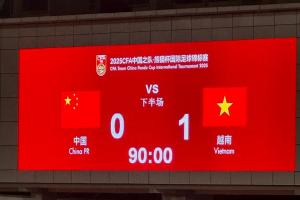 馬德興：丟球就是體能不支！換人？替補(bǔ)席上的人都在著忙全運(yùn)會(huì)呢