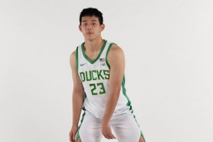 林葳5中1得2分！媒體人：比賽內容在慢慢變好了 還需要時間適應