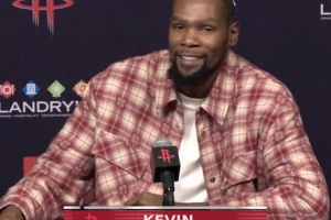 杜蘭特：網(wǎng)紅Speed的運(yùn)動(dòng)能力非常出色 他什么都能夠做到