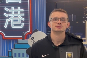 歡迎回歸！上賽季FMVP厄特爾回到香港 備戰(zhàn)CBA俱樂部杯&新賽季NBL