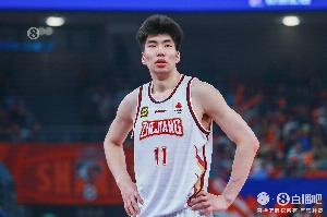 余嘉豪曾多次向俱樂部申請打全運會 通過積極表現(xiàn)&態(tài)度爭取到批準