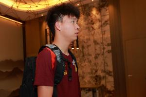 潘偉力：王鈺棟簽經(jīng)紀(jì)公司是足協(xié)推動(dòng)，冬天留洋時(shí)機(jī)不是特別好