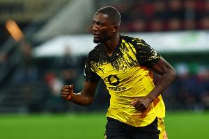 圖片報(bào)：吉拉西經(jīng)紀(jì)人正將其推薦給沙特，球員若前往薪資將能翻倍