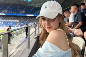 球場(chǎng)情場(chǎng)雙德意！拜合拉木腳后跟巧射，評(píng)論區(qū)疑似女友評(píng)論：棒棒