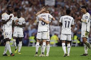 克羅斯評(píng)歷史最佳陣容：梅羅上榜，中場(chǎng)魔笛+齊祖，前鋒大小羅