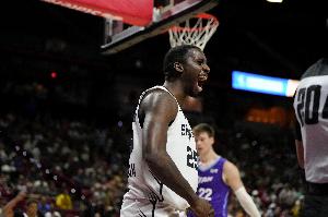 驚艷！大衛(wèi)·瓊斯·加西亞7中5拿12分5板6助3斷1帽 均創(chuàng)生涯新高