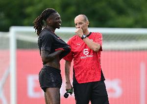 萊奧：擊敗國米就能登頂積分榜 我喜歡過人但現(xiàn)在進(jìn)球最重要