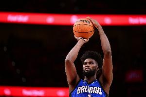 一球不丟！艾薩克半場出戰(zhàn)6分鐘 4中4&三分1中1拿9分3板1帽