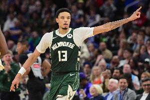 盡力局！羅林斯空砍32分6板14助 助攻生涯新高&得分平生涯最高