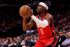 伊森傷停后臨危受命！阿隆·霍勒迪展現(xiàn)職業(yè)素養(yǎng)助隊(duì)延續(xù)連勝勢頭