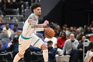 美記：拉梅洛·鮑爾對黃蜂的不滿日益加劇 并愿意接受交易離隊(duì)！