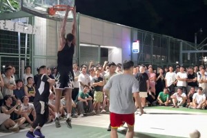 文班這個(gè)雙手控球視頻在外網(wǎng)火了！這身體協(xié)調(diào)性真好?。? >
                                        </div>
                                    </div>
                                    <div   id=