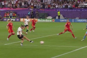 太神了！女足歐洲杯巴薩女足門將神奇兩連撲！拒絕德國絕殺！