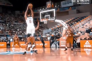 很多人可能都忘了，巔峰的克萊是怎么打球的