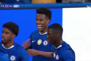 切爾西處子球！帕爾默吊門擊中門框，埃斯特旺補(bǔ)射破門