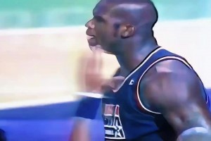 楊毅：湖人三連冠陣容 別說宇宙勇哪怕喬丹的公牛都打不過他們~