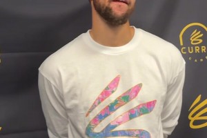 庫里：我們將首次把訓練營帶到中國，非常期待中國球迷的反應(yīng)