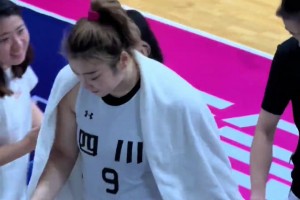 李夢全運會比賽中的那些突破 這體格誰頂?shù)米“。? >
                                        </div>
                                    </div>
                                    <div   id=